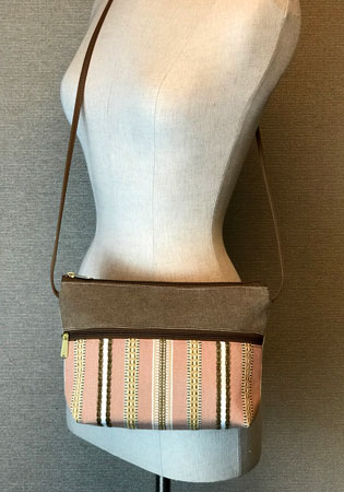 SOTM- Zipper Purse Final Sale SOTM- Zipper Purse Final Sale